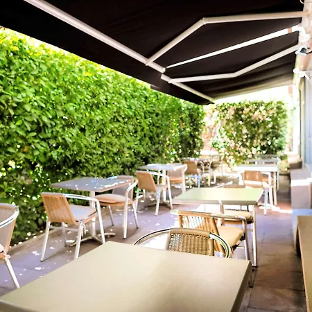 Prado Parc Des Expositions Otel