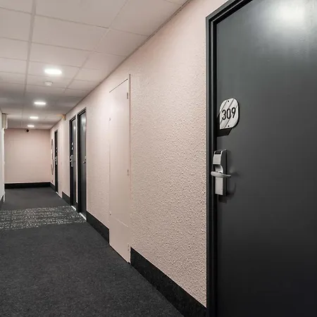 Hotel Prado Parc Des Expositions 3*