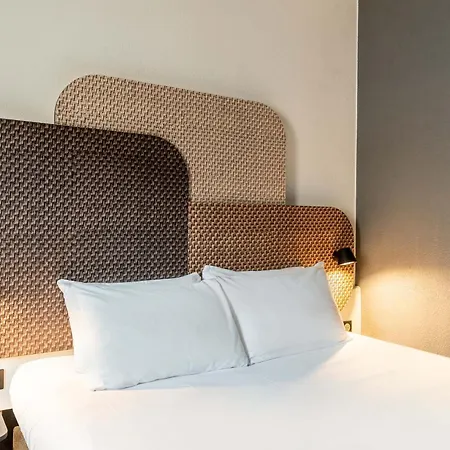 Prado Parc Des Expositions Hotel